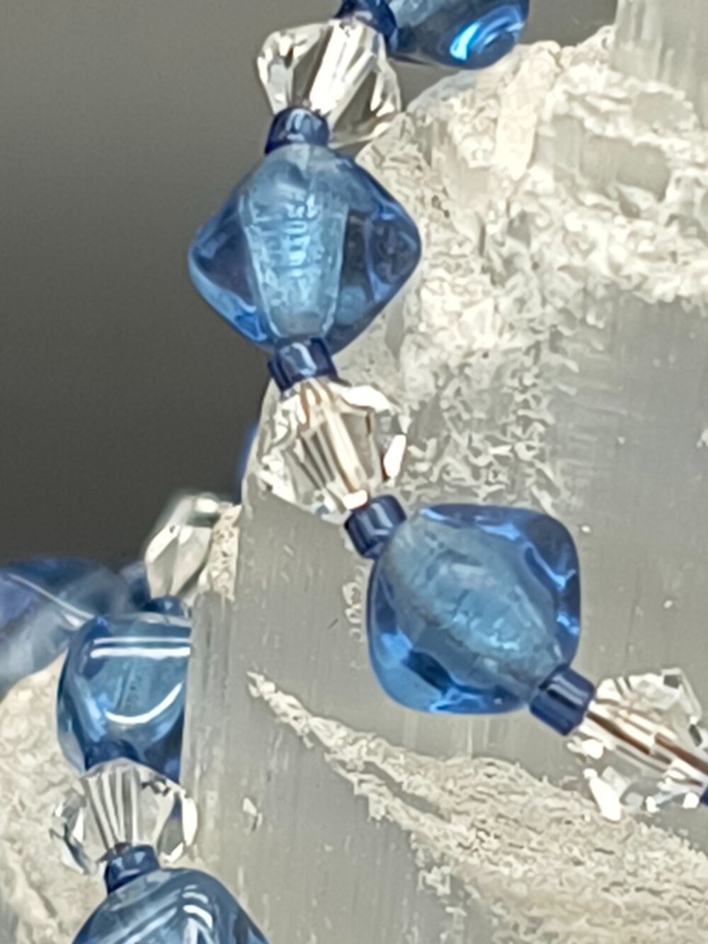 Vintage Exquisite Blue & Clear Faceted Glass Bead Sterling Silver Clasp Necklace